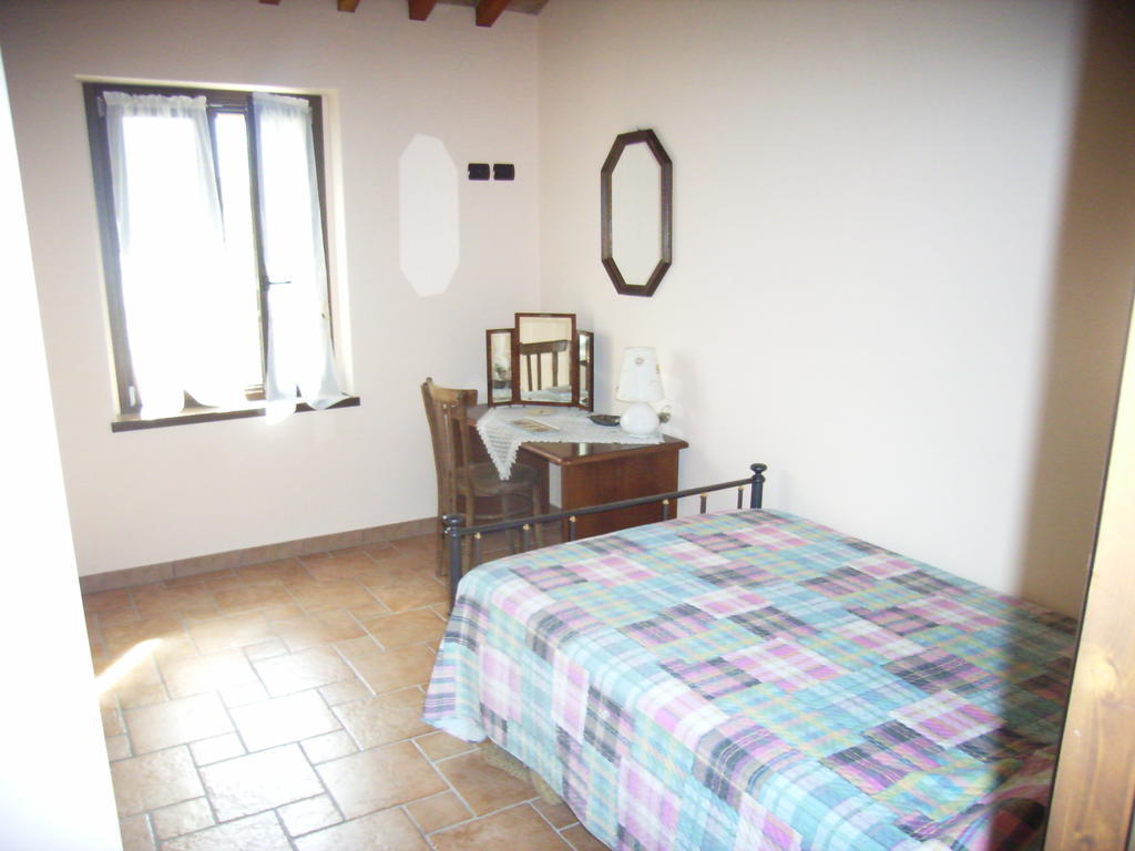 Agriturismo Biologico Villa Rosa Monte Guiduccio Szoba fotó